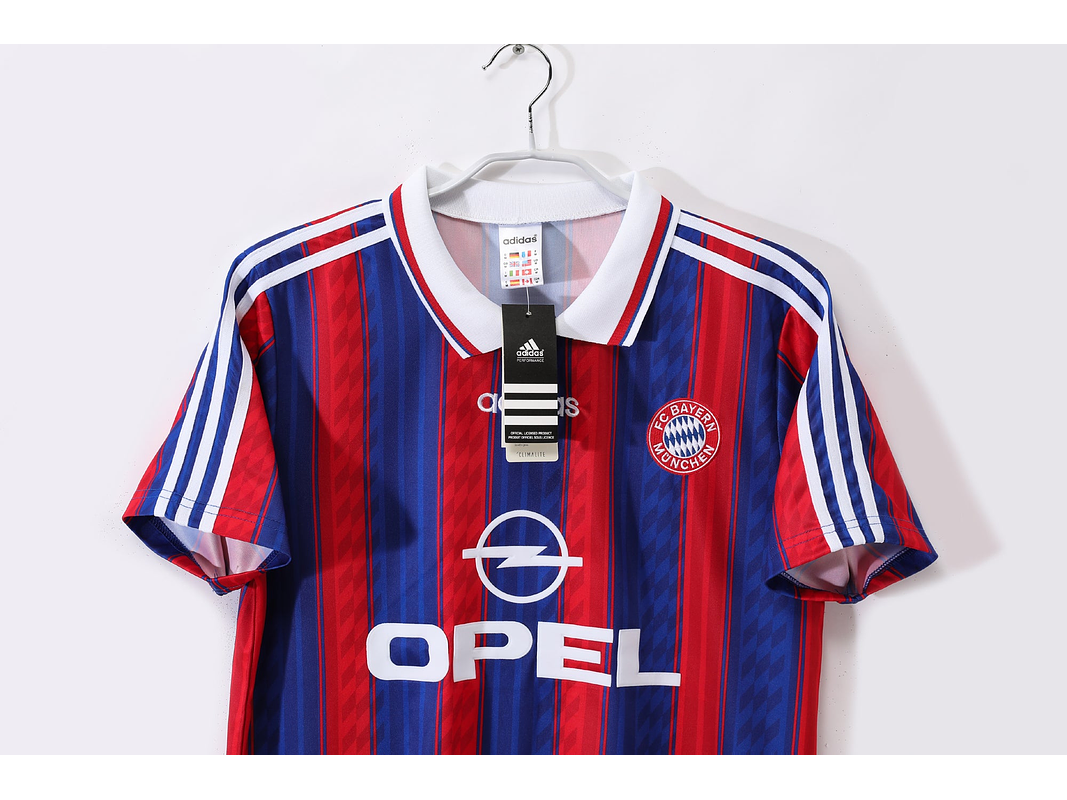 Bayern Munich 1995/97 (Home Kit) 7