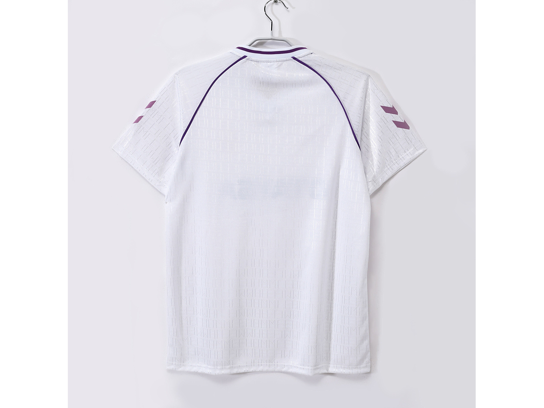 Real Madrid 1990/92 (Home Kit) 3