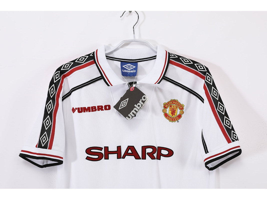 Manchester United 1998/99 (Away Kit) 8