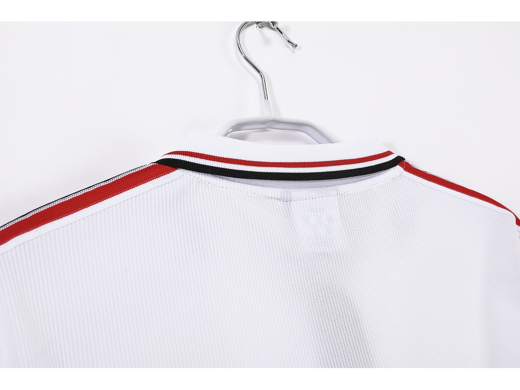 Manchester United 1998/99 (Away Kit) 9