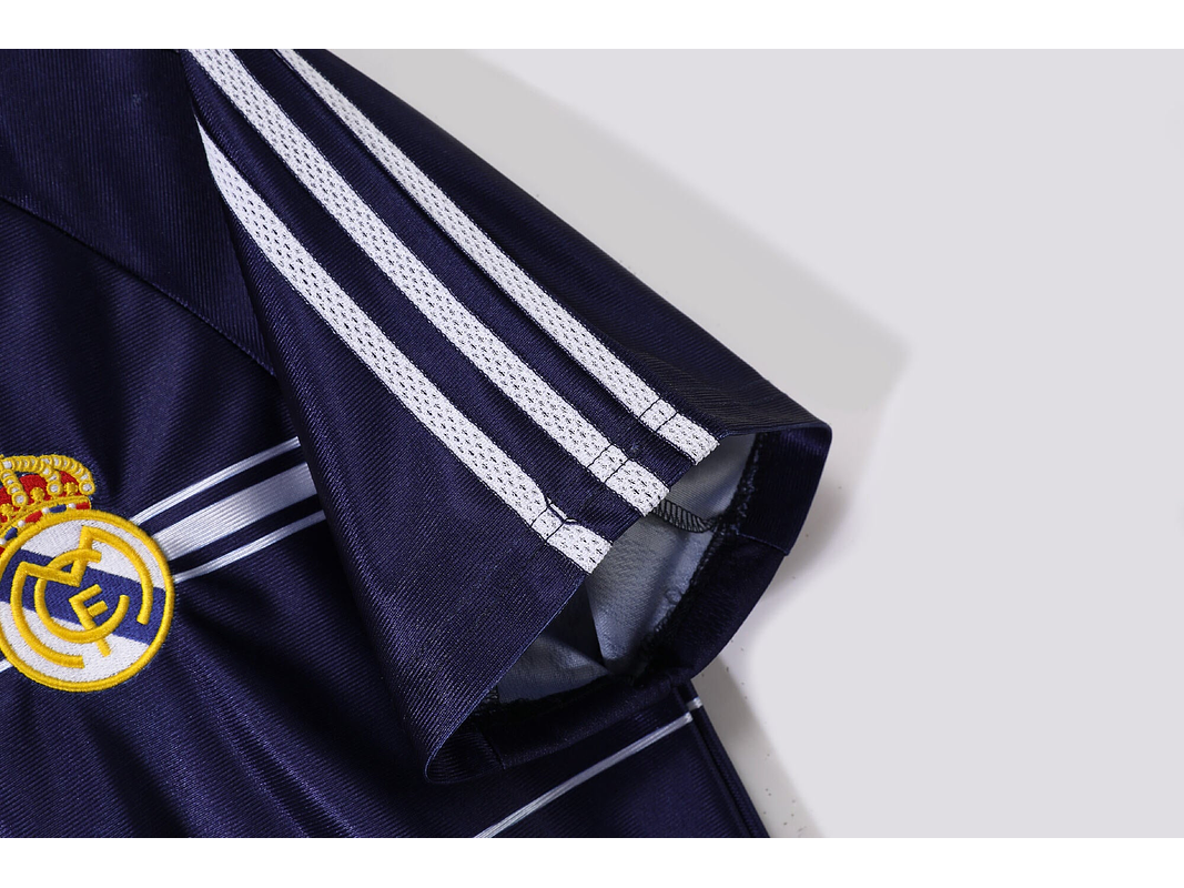 Real Madrid 1998/99 (Away Kit) 10