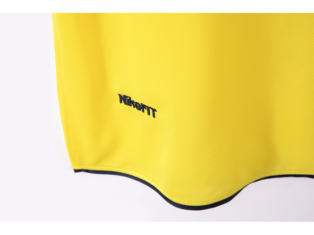 Barcelona 2008/09 (Away Kit) 8