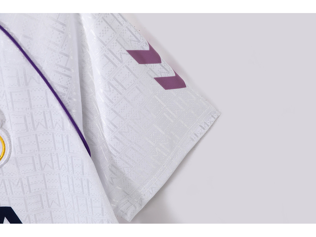 Real Madrid 1990/92 (Home Kit) 9