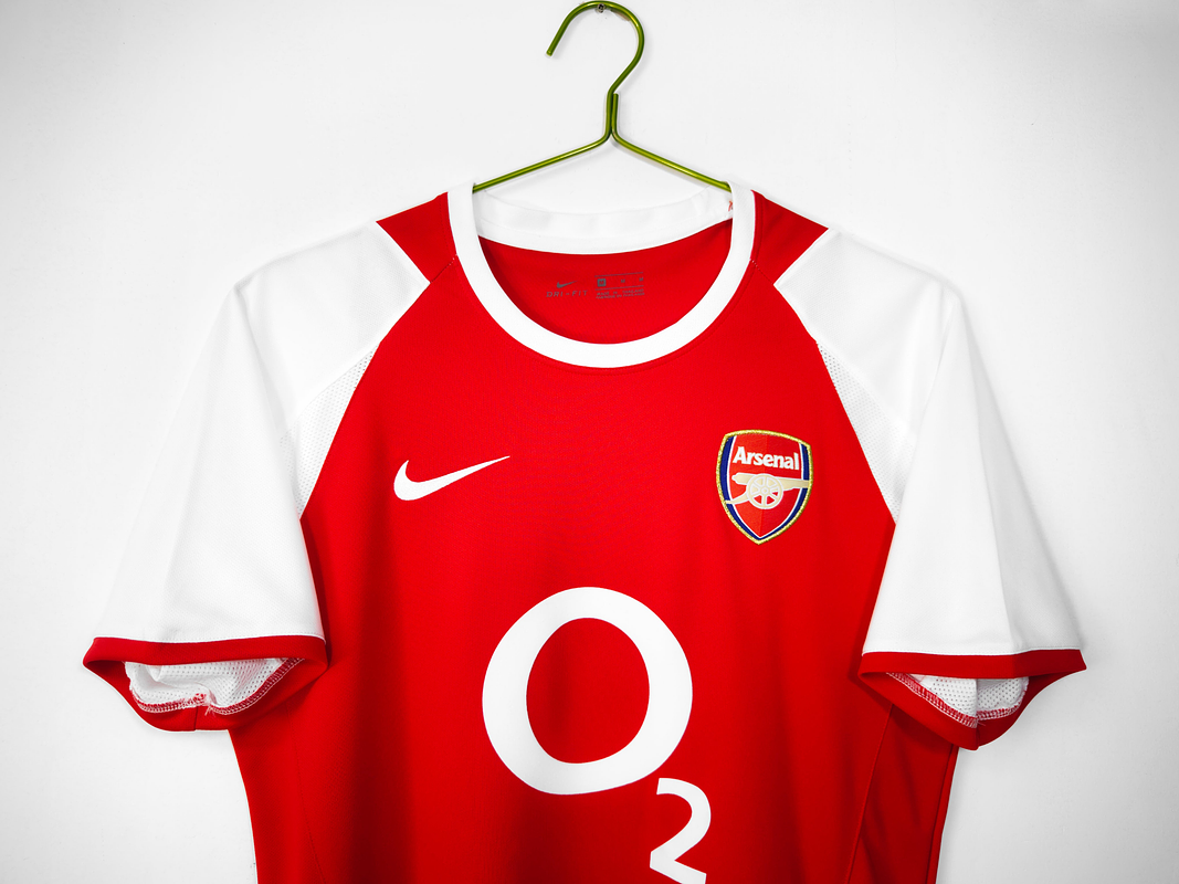 Arsenal 2002/04 (Home Kit) 9