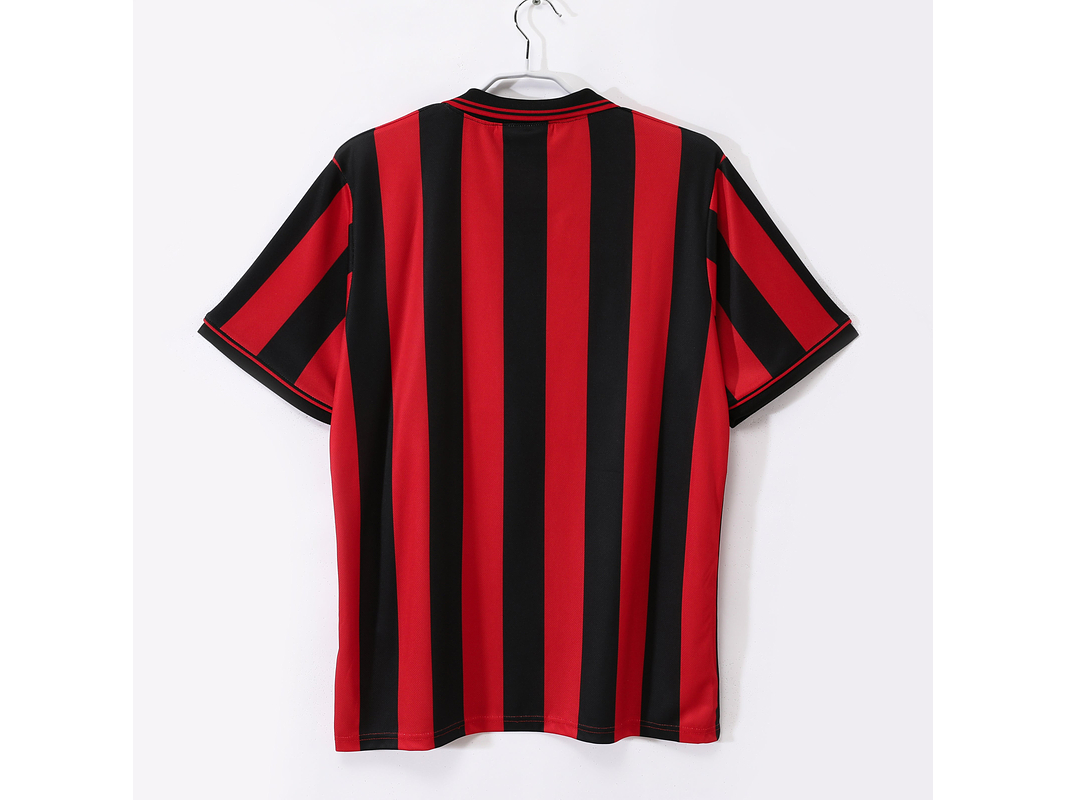 Milan 1996/97 (Home Kit) 4