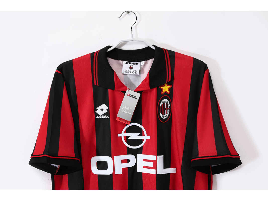 Milan 1996/97 (Home Kit) 6