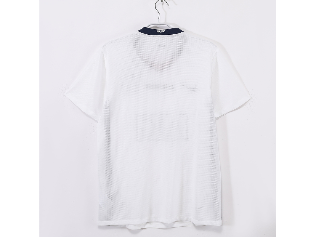 Manchester United 2008/09 (Away Kit) 6