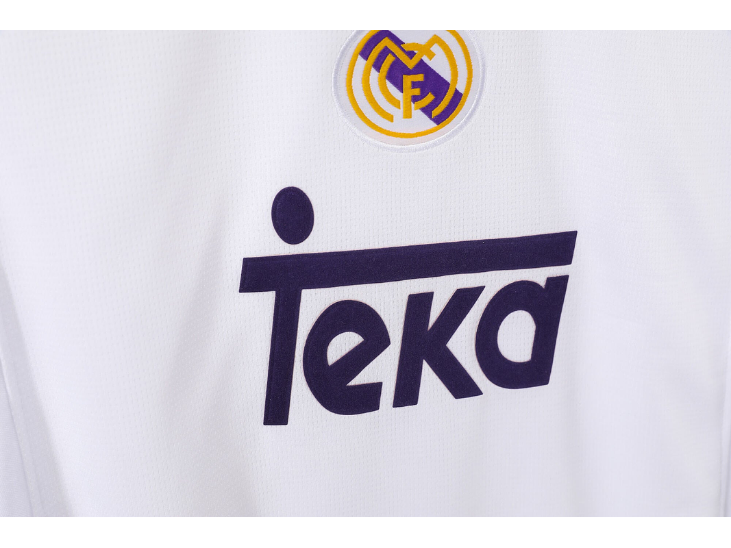 Real Madrid 1997/98 (Home Kit) 9