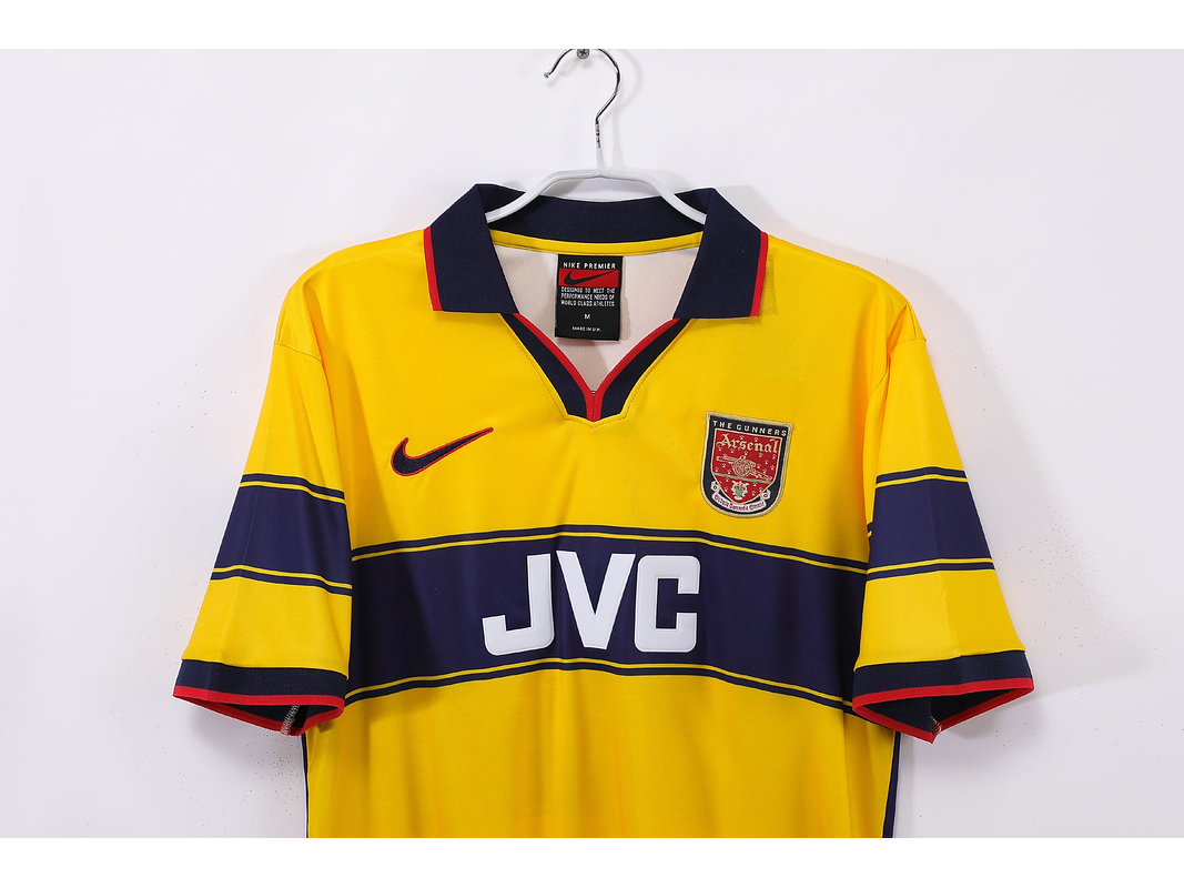 Arsenal 1997/99 (Away Kit) 9