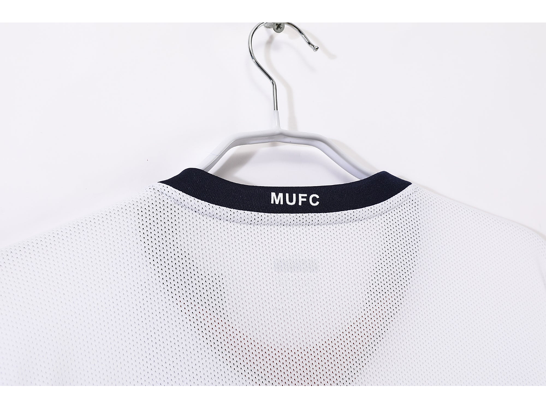 Manchester United 2008/09 (Away Kit – Long Sleeve) 6
