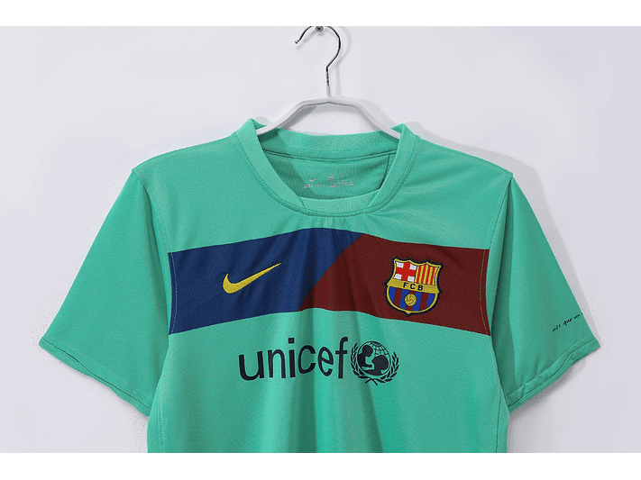 Barcelona 2010/11 (Away Kit) 2