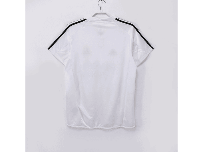 Real Madrid 2004/05 (Home Kit) 3