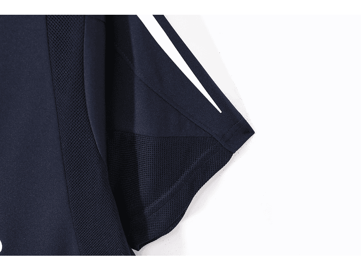 Real Madrid 2004/05 (Away Kit) 10