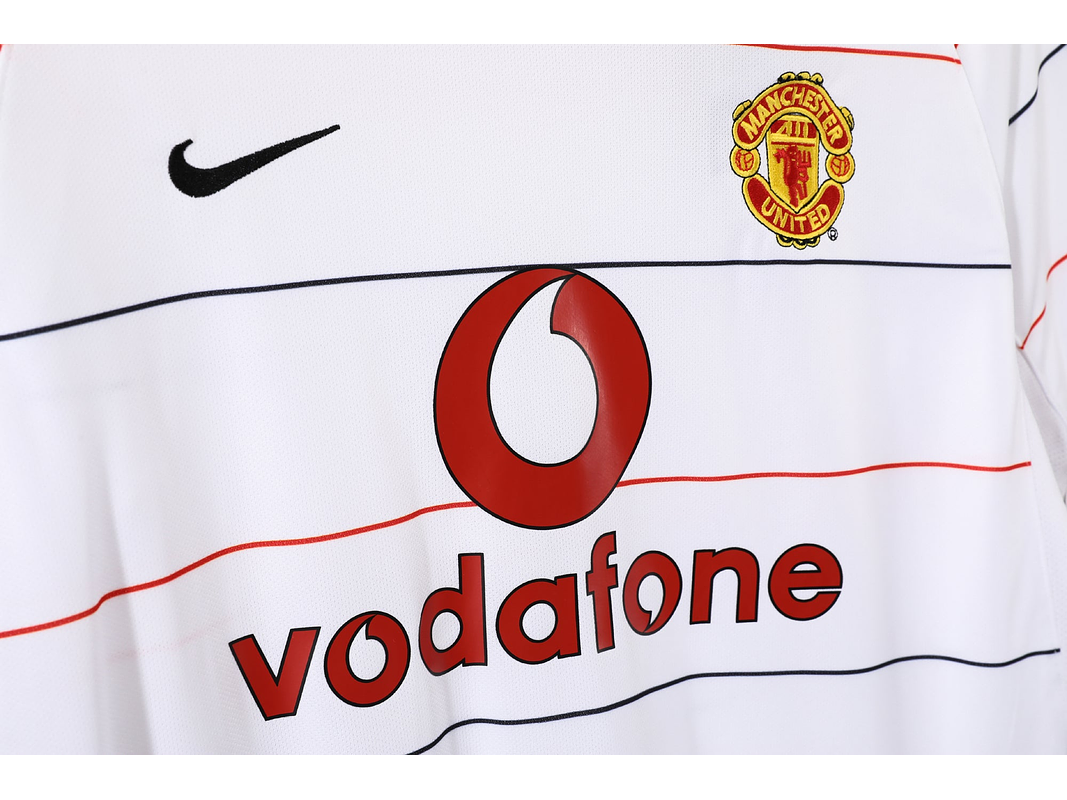 Manchester United 2003/05 (Away Kit) 6