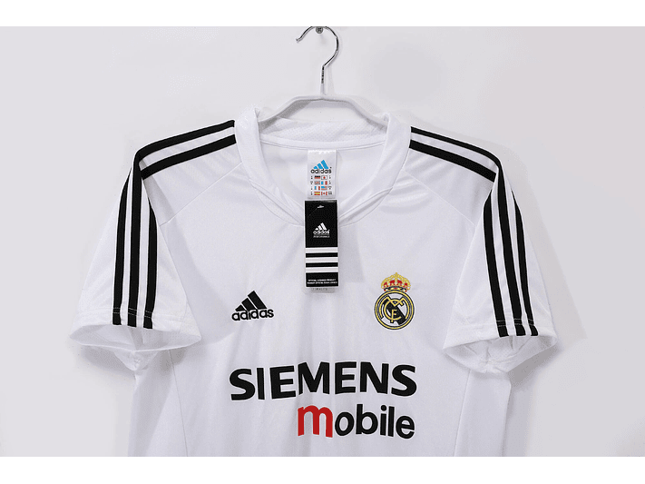 Real Madrid 2004/05 (Home Kit) 6