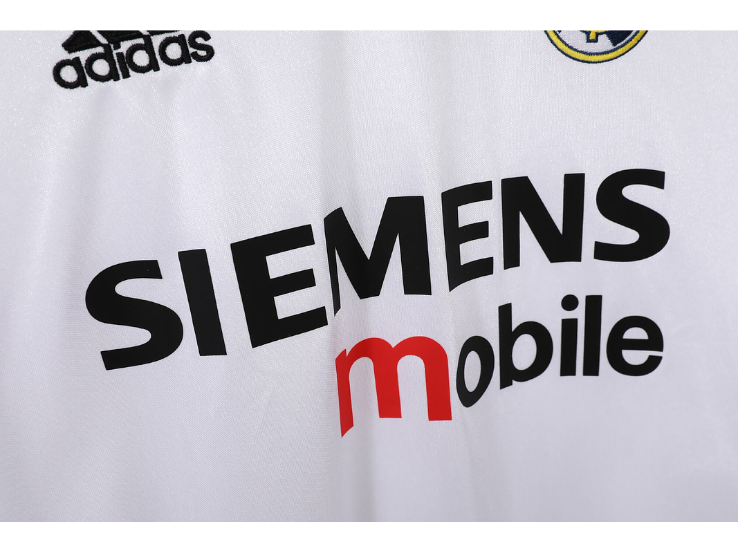 Real Madrid 2004/05 (Home Kit) 7