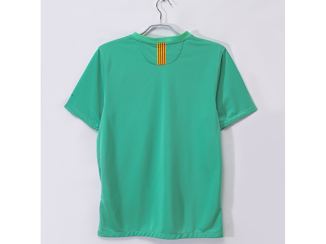 Barcelona 2010/11 (Away Kit) 5