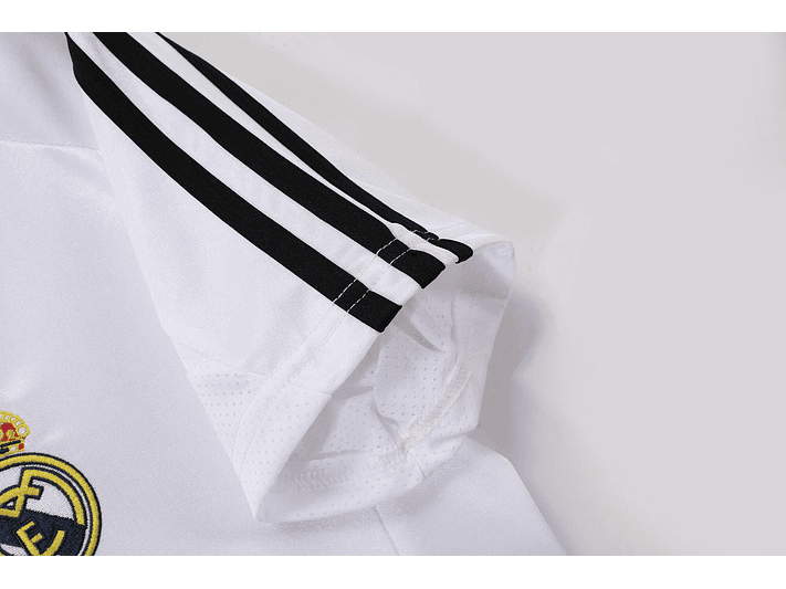 Real Madrid 2004/05 (Home Kit) 8