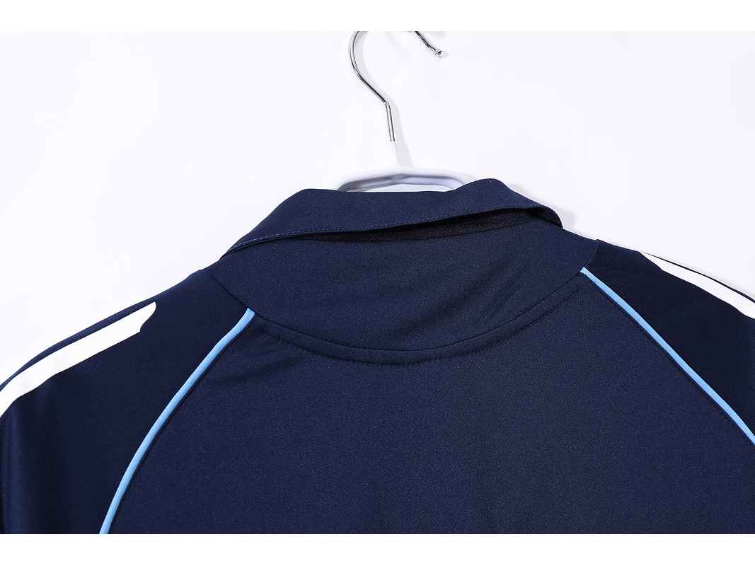 Real Madrid 2005/06 (Away Kit) 3