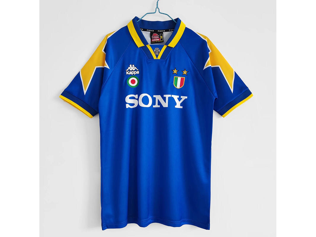 Juventus 1995/96 (Away Kit) 1