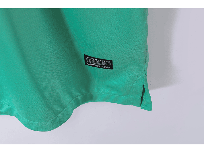 Barcelona 2010/11 (Away Kit) 9