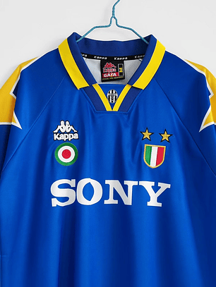 Juventus 1995/96 (Away Kit)