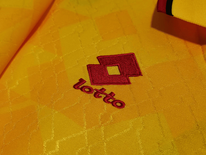 AC Milan 1995/96 (Away Kit) 3