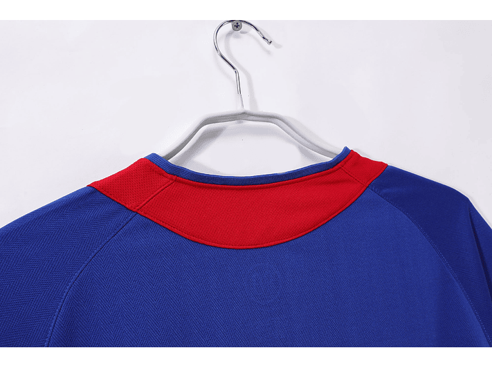 Manchester United 2005/06 (Away Kit) 6