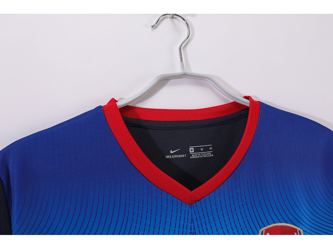 Arsenal 2002/04 (Away Kit) 8