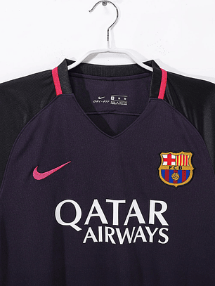 Barcelona 2016/17 (Third Kit)