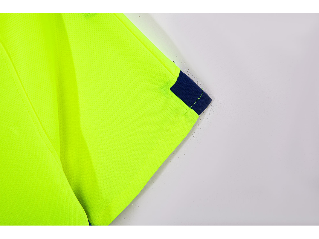 Barcelona 2014/15 (Away Kit) 7