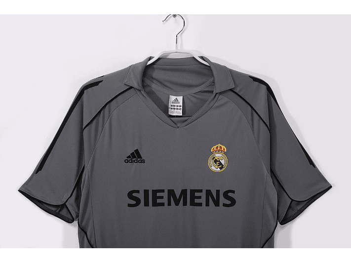 Real Madrid 2005/06 (Third Kit) 2