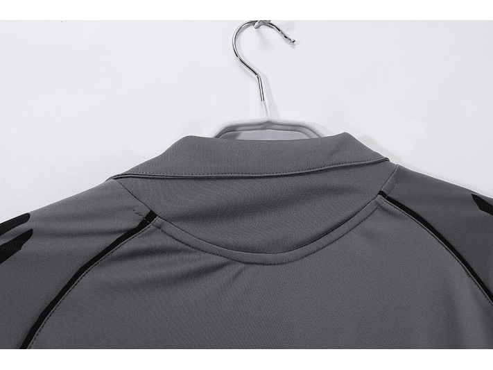 Real Madrid 2005/06 (Third Kit) 4