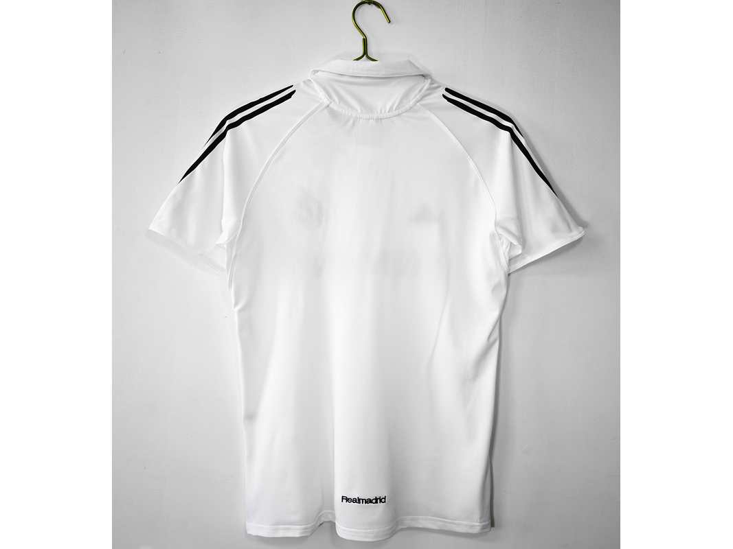 Real Madrid 2005/06 (Home Kit) 7