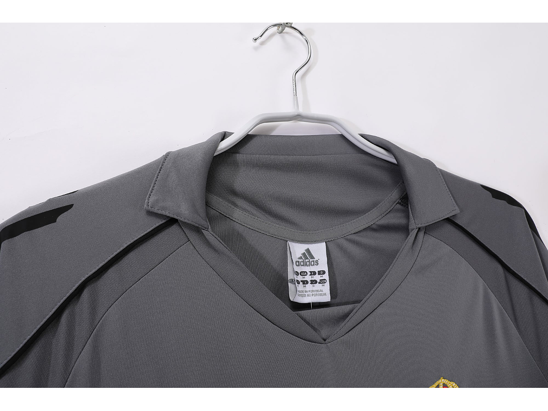 Real Madrid 2005/06 (Third Kit) 5