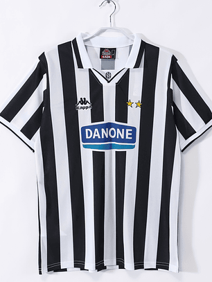 Juventus 1998/99 (Home Kit)