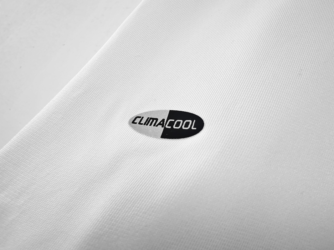 Real Madrid 2005/06 (Home Kit) 8