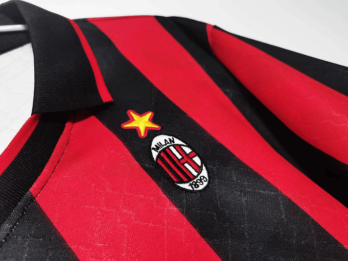 AC Milan 1995/96 (Home Kit) 8