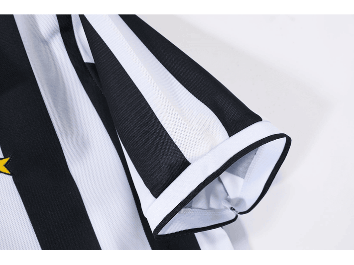 Juventus 1998/99 (Home Kit) 4