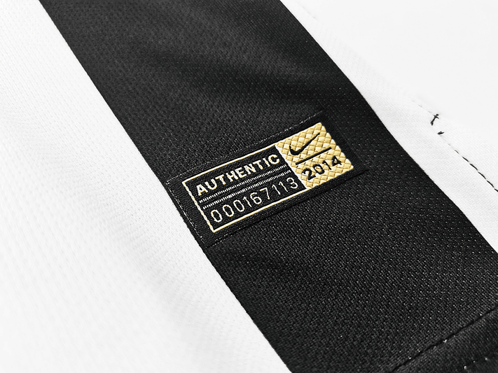 Juventus 2014/15 (Home Kit) 6