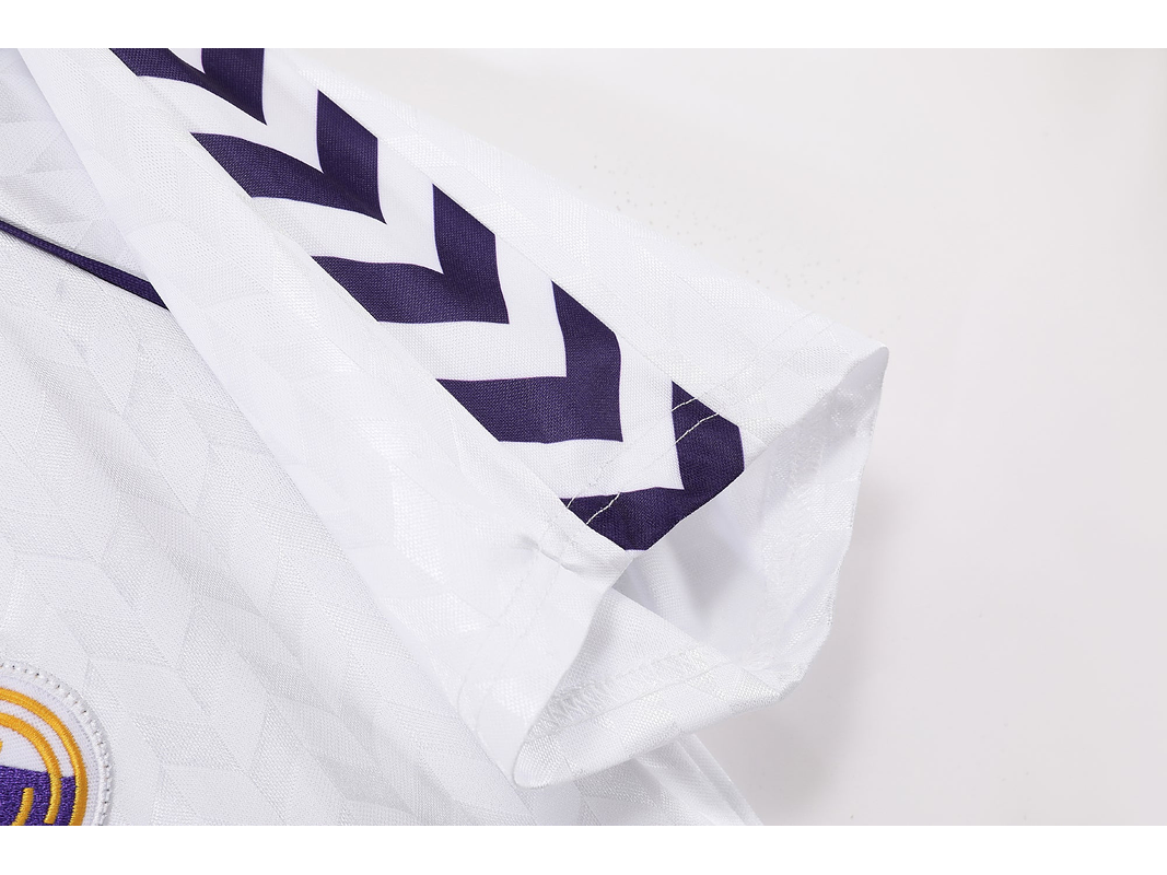 Real Madrid 1986/87 (Home Kit) 8