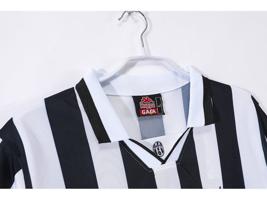 Juventus 1998/99 (Home Kit) 7