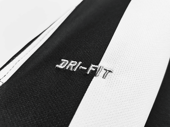 Juventus 2014/15 (Home Kit) 9