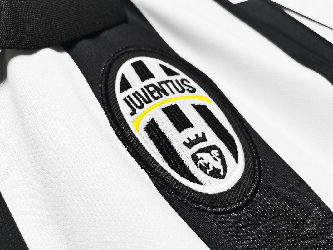 Juventus 2014/15 (Home Kit) 11