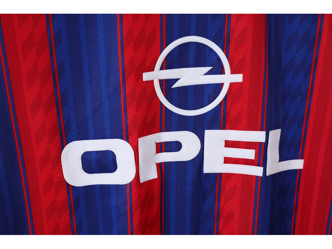 Bayern Munich 1995/97 (Home Kit - Kids) 4