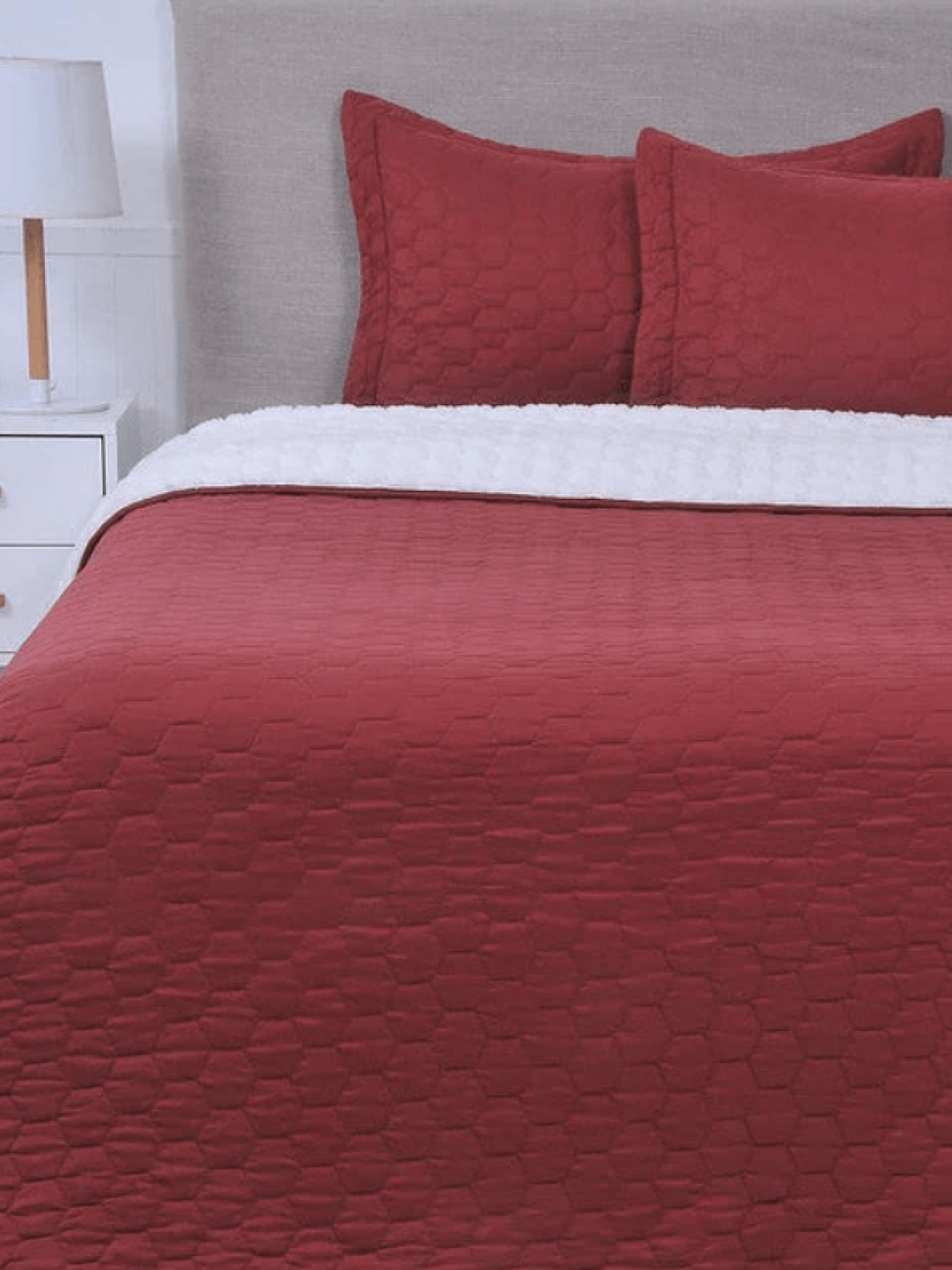 Quilt 2P Sherpa Liso - Burdeo 1