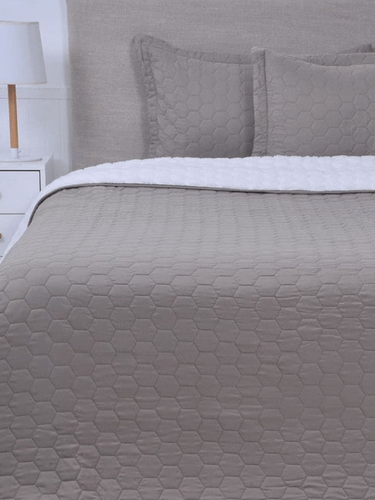 Quilt 2P Sherpa Liso - Gris 1