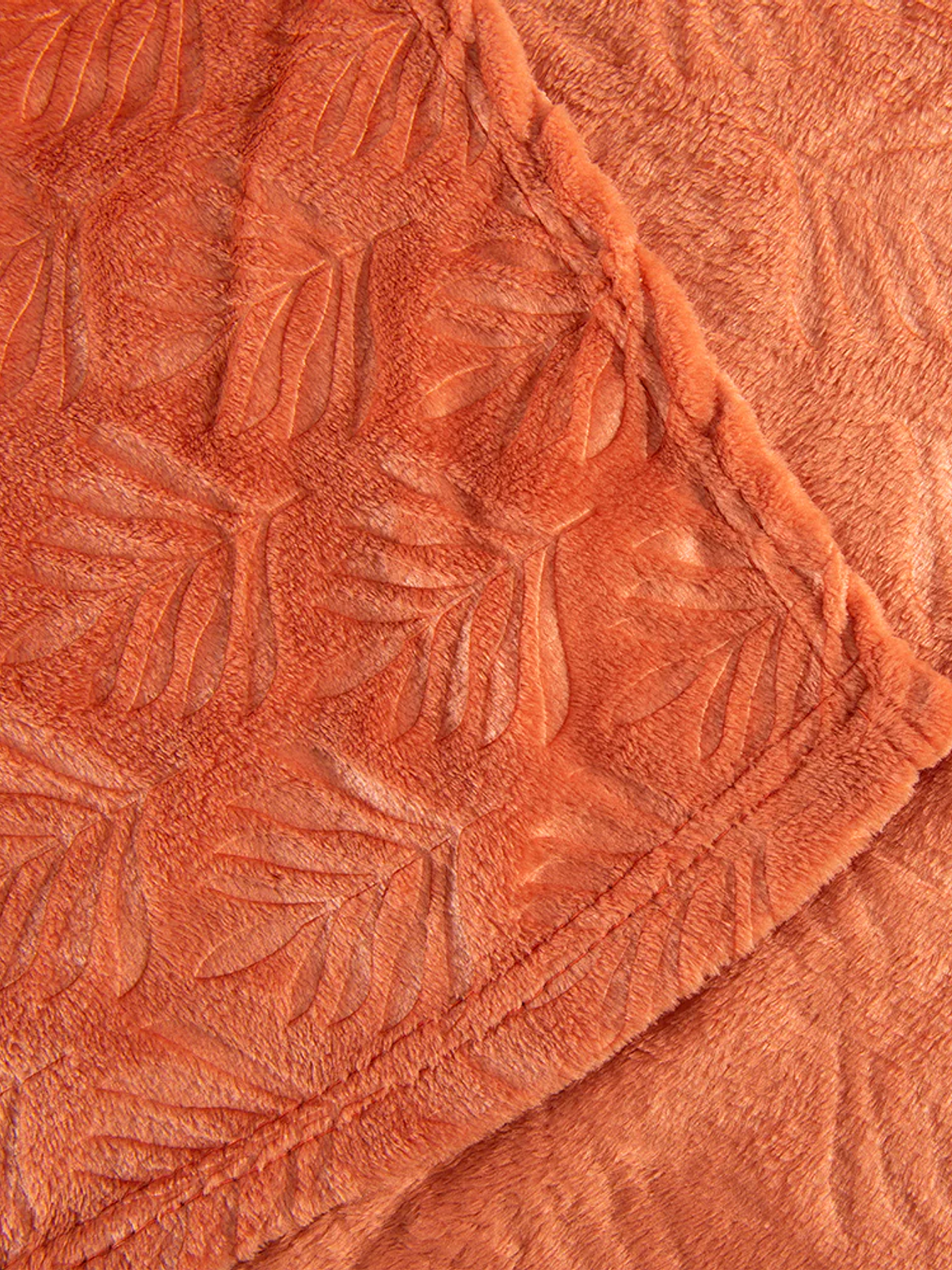 Manta Flannel Embossed 127x152 cms Naranjo 2