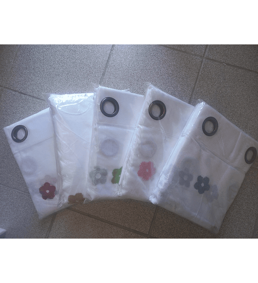 Visillos con diseño (1.50 x 2.20 mts) - Flor simple