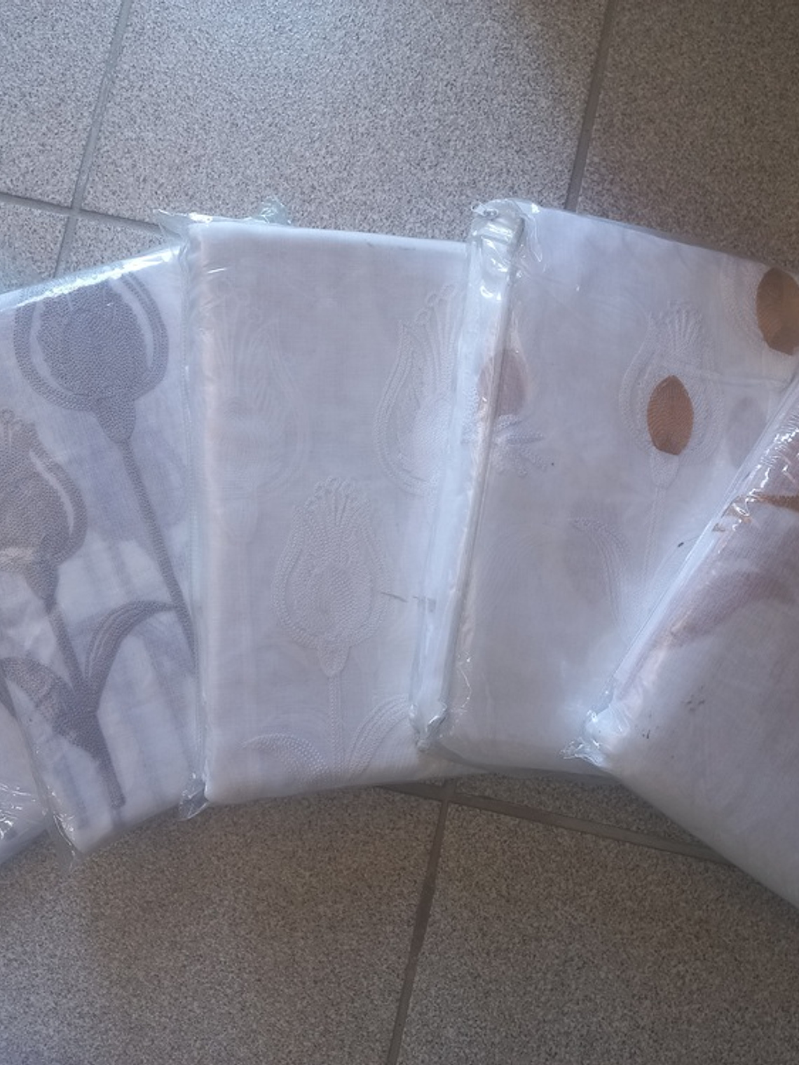 Visillos con diseño (1.50 x 2.20 mts) - Tulipán 1